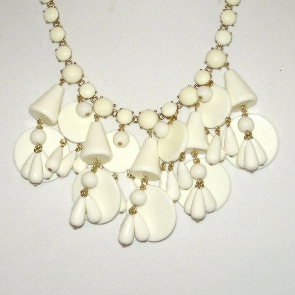 NWT J CREW GEOMETRIC BIB DUSTY IVORY NECKLACE - Picture 3 of 3